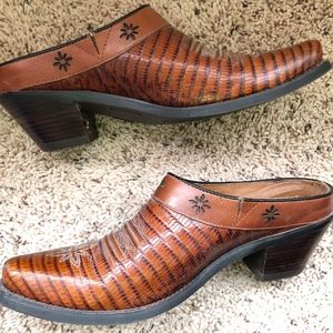 Caramel brown Ariat Lizard Skin Mules